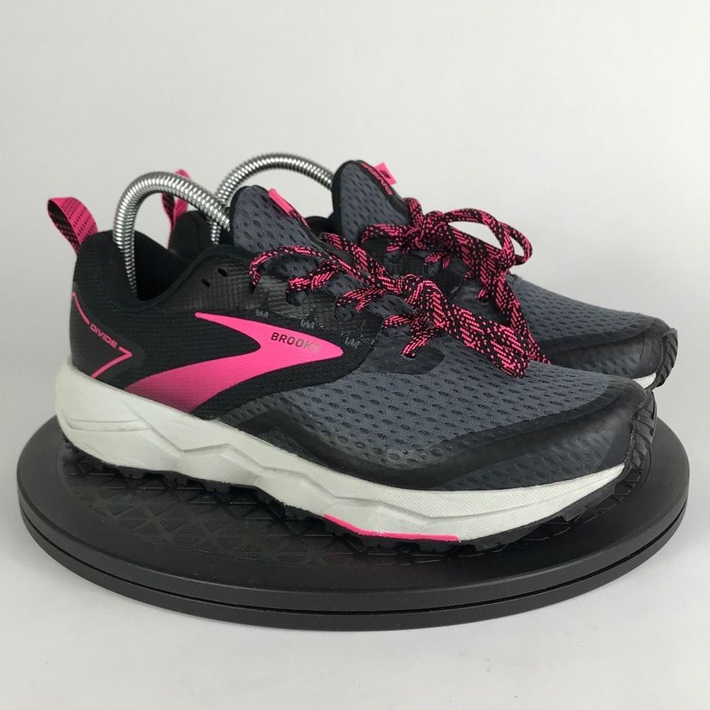 Brooks Divide 8 Black/Pink Trail Running Shoes 1203421B069 Women's Size 7.5 - Picture 3 of 13